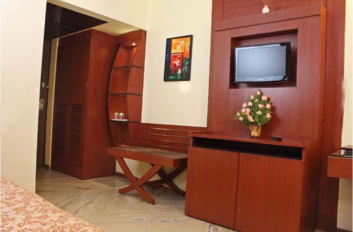 Hotel Dee Cee Manor شيناي المظهر الخارجي الصورة